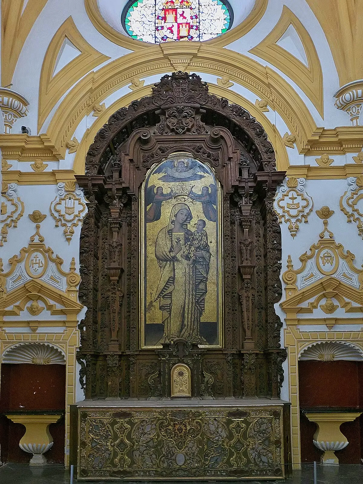 Gilded altarpiece enshrining Our Lady of La Antigua in the Chapel of La Antigua, Seville Cathedral